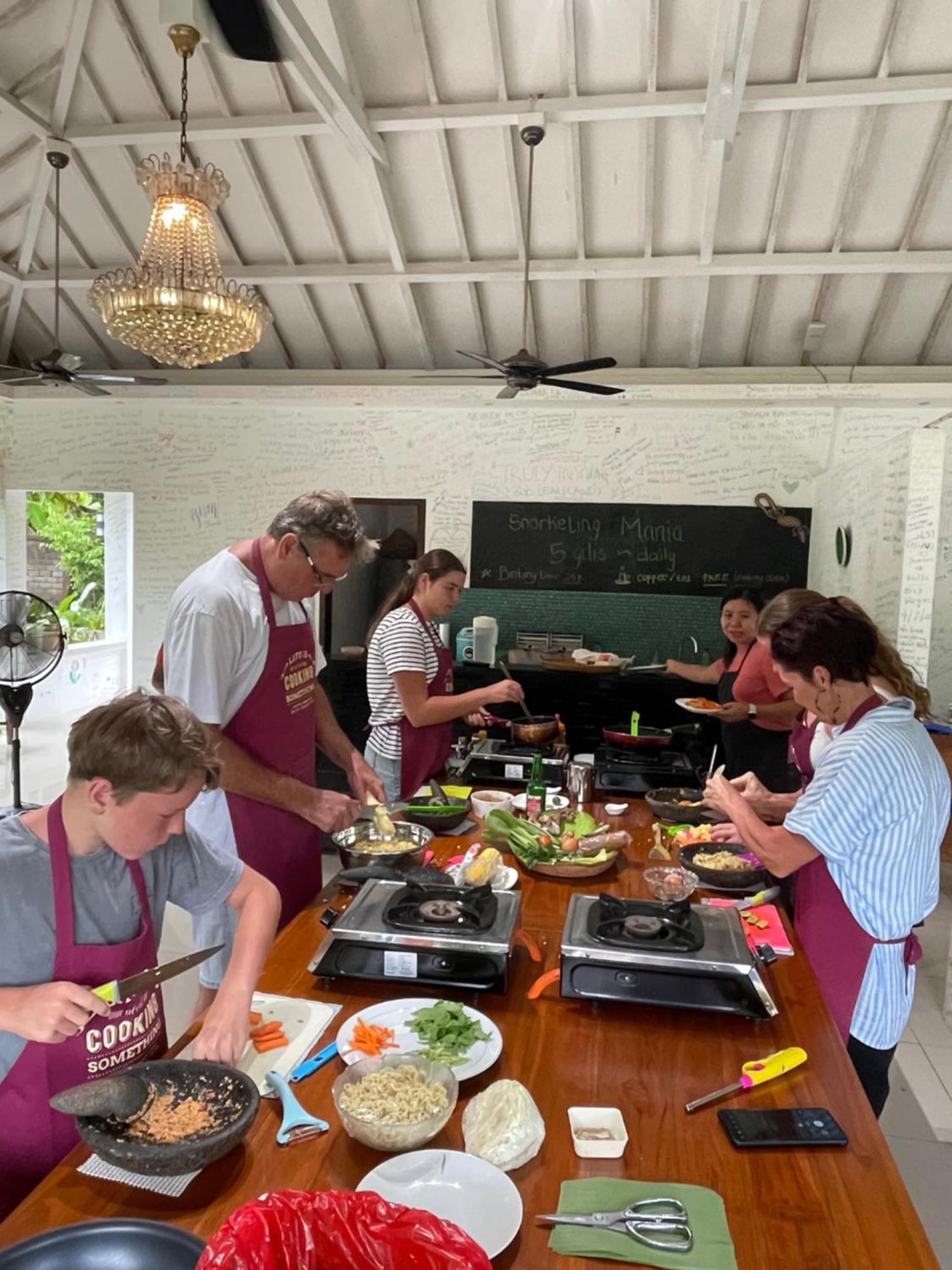 Anggrek Putih Lombok Cooking Class And Homestay Senggigi Eksteriør bilde